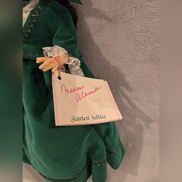 Vintage Madame Alexander Scarletts Jubilee 1500 Doll W/ Box - Picture 4 of 10